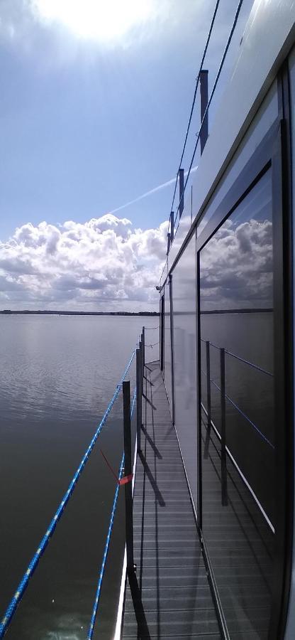 Houseboat Arka 1 - Domki Na Wodzie, Rower Wodny, Wifi, Parking Мєлно Екстер'єр фото
