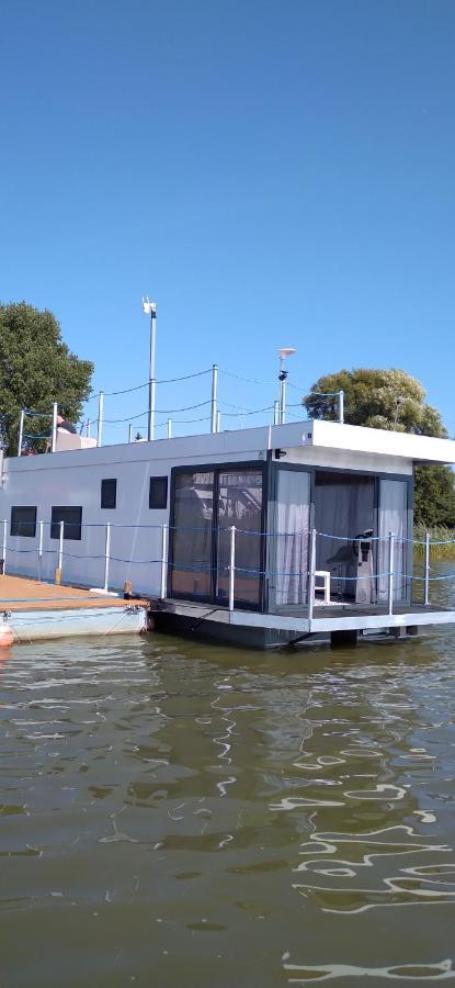 Houseboat Arka 1 - Domki Na Wodzie, Rower Wodny, Wifi, Parking Мєлно Екстер'єр фото