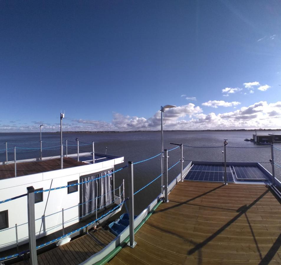 Houseboat Arka 1 - Domki Na Wodzie, Rower Wodny, Wifi, Parking Мєлно Екстер'єр фото