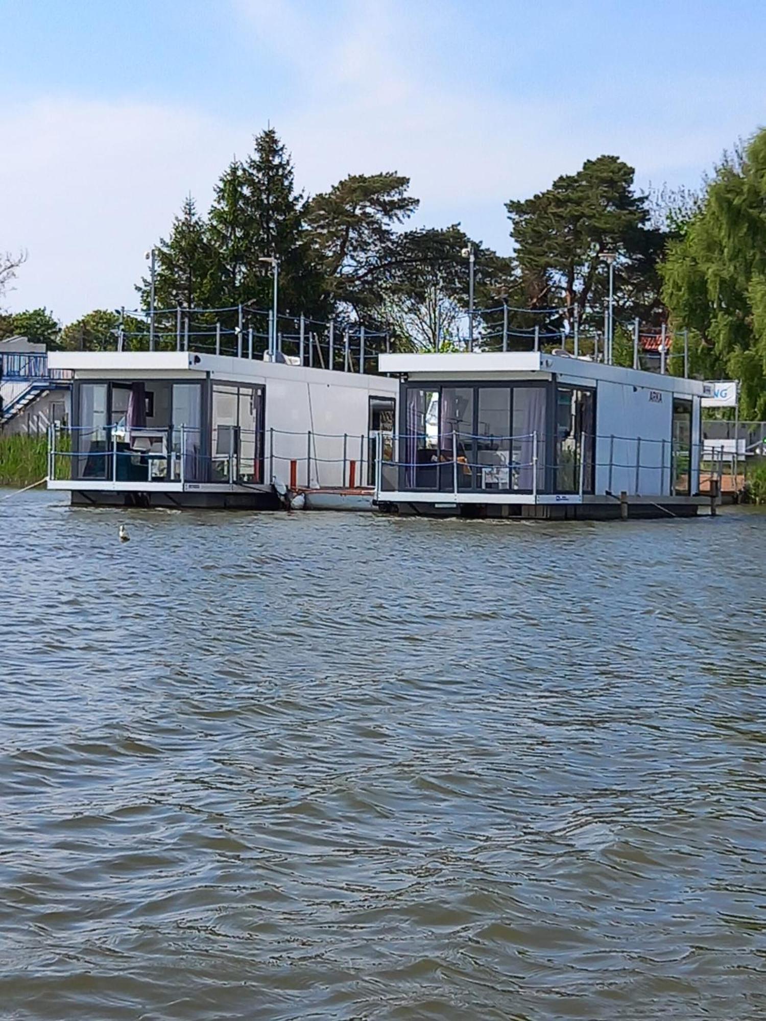 Houseboat Arka 1 - Domki Na Wodzie, Rower Wodny, Wifi, Parking Мєлно Екстер'єр фото